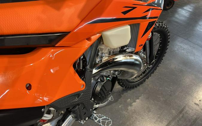 2025 KTM XC 250 W