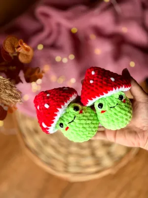 Crochet no sew mushroom frog amigurumi