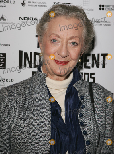 Thelma Barlow Photo - London UK Thelma Barlow from Coronation Street at a photocall to announce the nominees for  the British Independent Film Awards in November 2005 at the Bar 1920 Soho House in London  Barlow has been nominated for her role in Mrs Henderson Presents25th October 2005 Keith MayhewLandmark Media