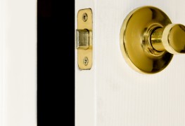 8 ways to fix a door that won't close