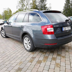 SKODA OCTAVIA M pelēka auto noma Kurzemē