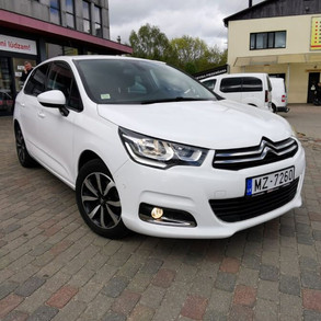 Citroën C4 balts auto noma