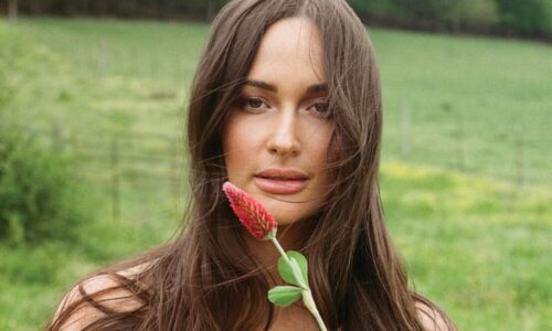 Kacey Musgraves explores life’s  ‘Deeper Well’ in new album