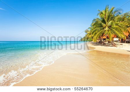 Beautiful tropical beach with  sea view, clean water & blue sky. Nature background