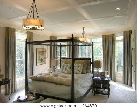 Luxury 28 Bed Room