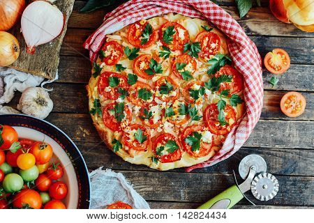 Veggie Pizza. Pizza With Tomatoes, Shallot And Fresh Herbs. Cher