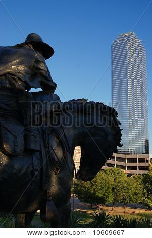 Pioneer Plaza celebrating the trails that brought settlers to Dallas