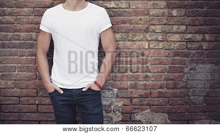 man wearing white t-shirt