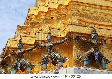 Wat pra kaew Public Temple Grand palace , Bangkok Thailand